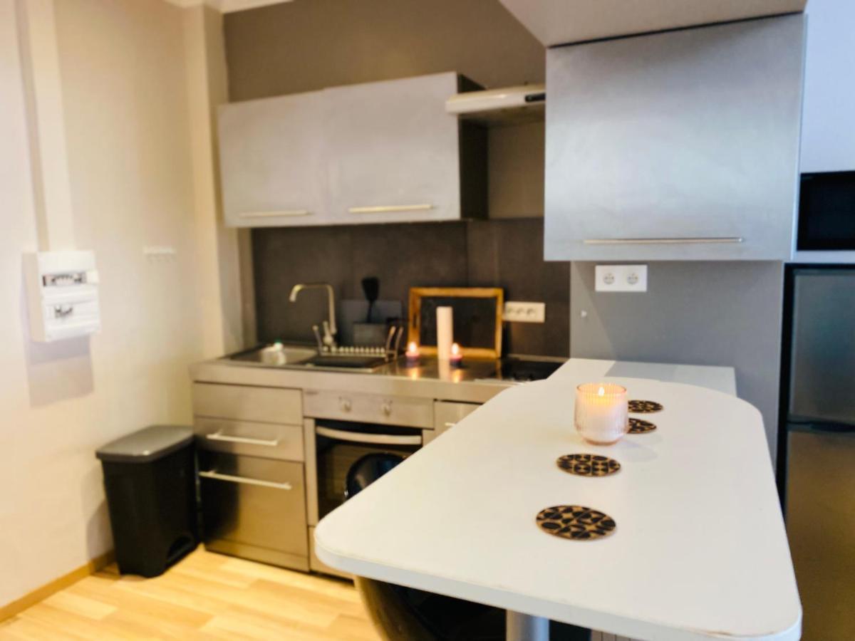 Magnifique Appartement 60M2 ,3 Pieces , Equipee,Tres Lumineux, 2 Minutes A Pied De La Plage Nizza Kültér fotó