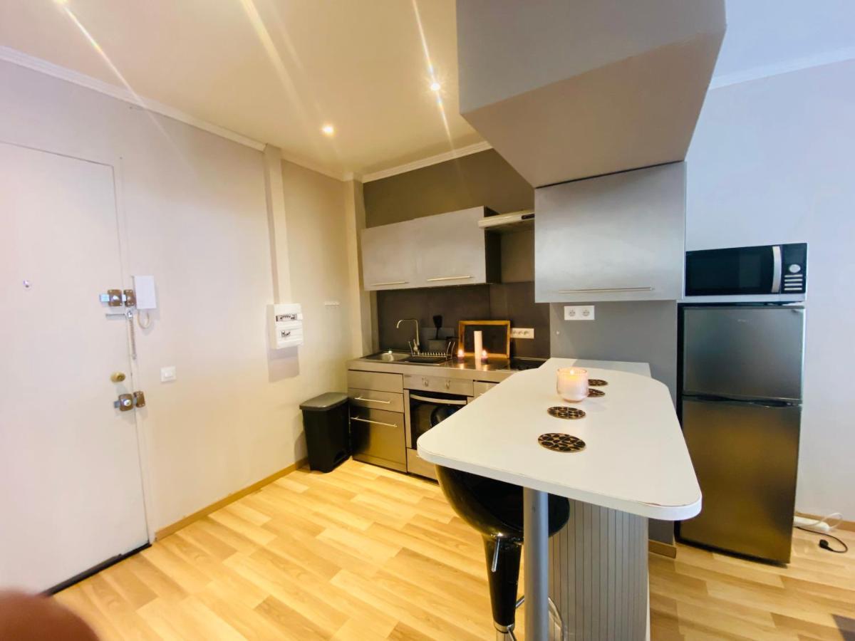 Magnifique Appartement 60M2 ,3 Pieces , Equipee,Tres Lumineux, 2 Minutes A Pied De La Plage Nizza Kültér fotó